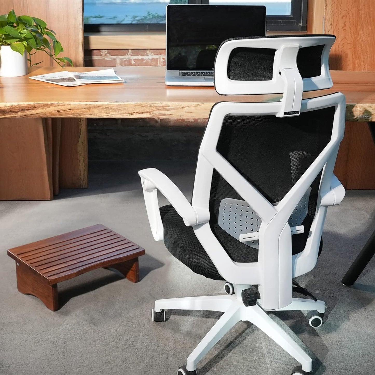 Carpentray Wooden Footrest (XT-5)