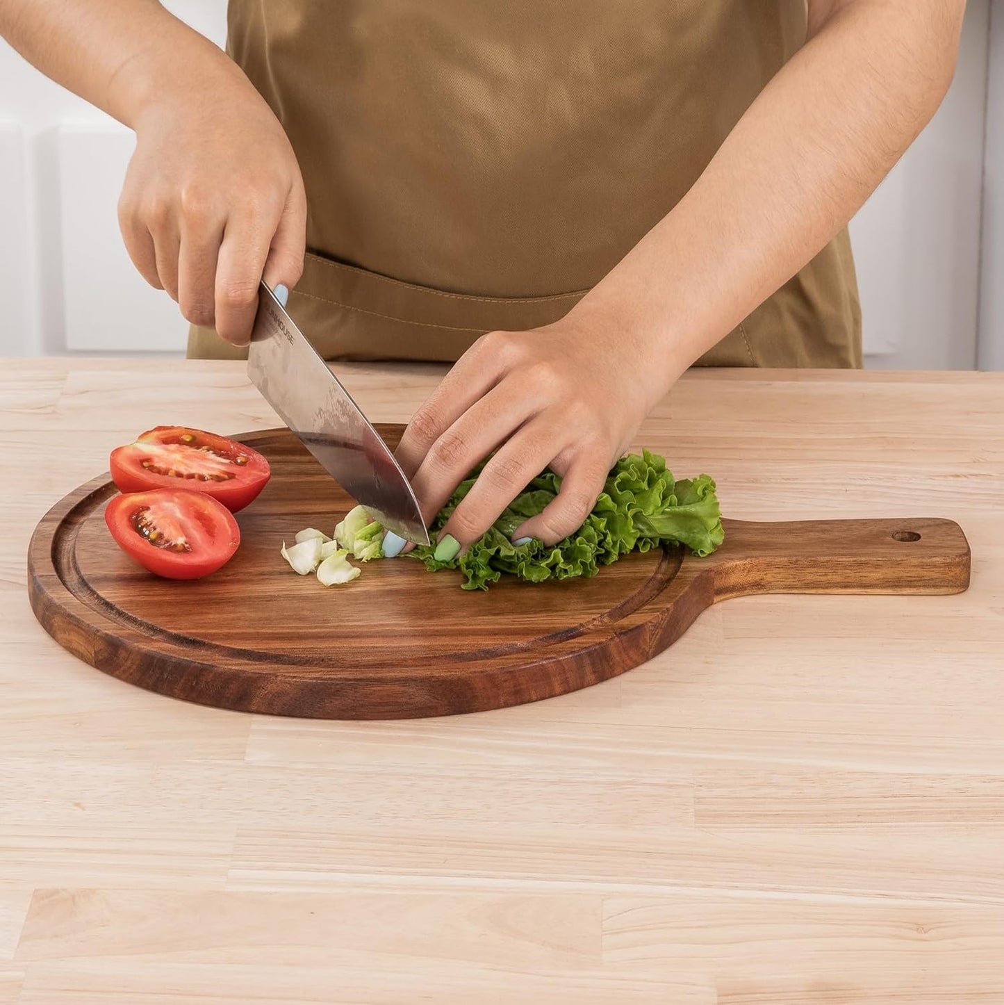 Carpentray Wooden Round Cutting Board With Handle