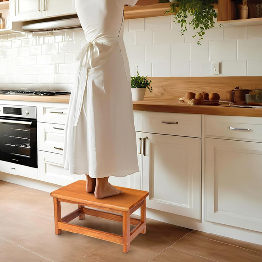 Carpentray Classic 9 inch Solid Wooden Step Stool Brown