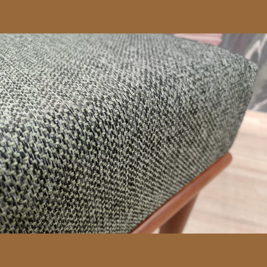 Carpentray 100Cm Long Solid Wood Bench with Cushion
