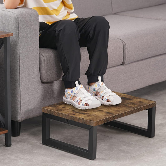 Carpentray 6.5 in Height Wooden Step Stool (Brown)