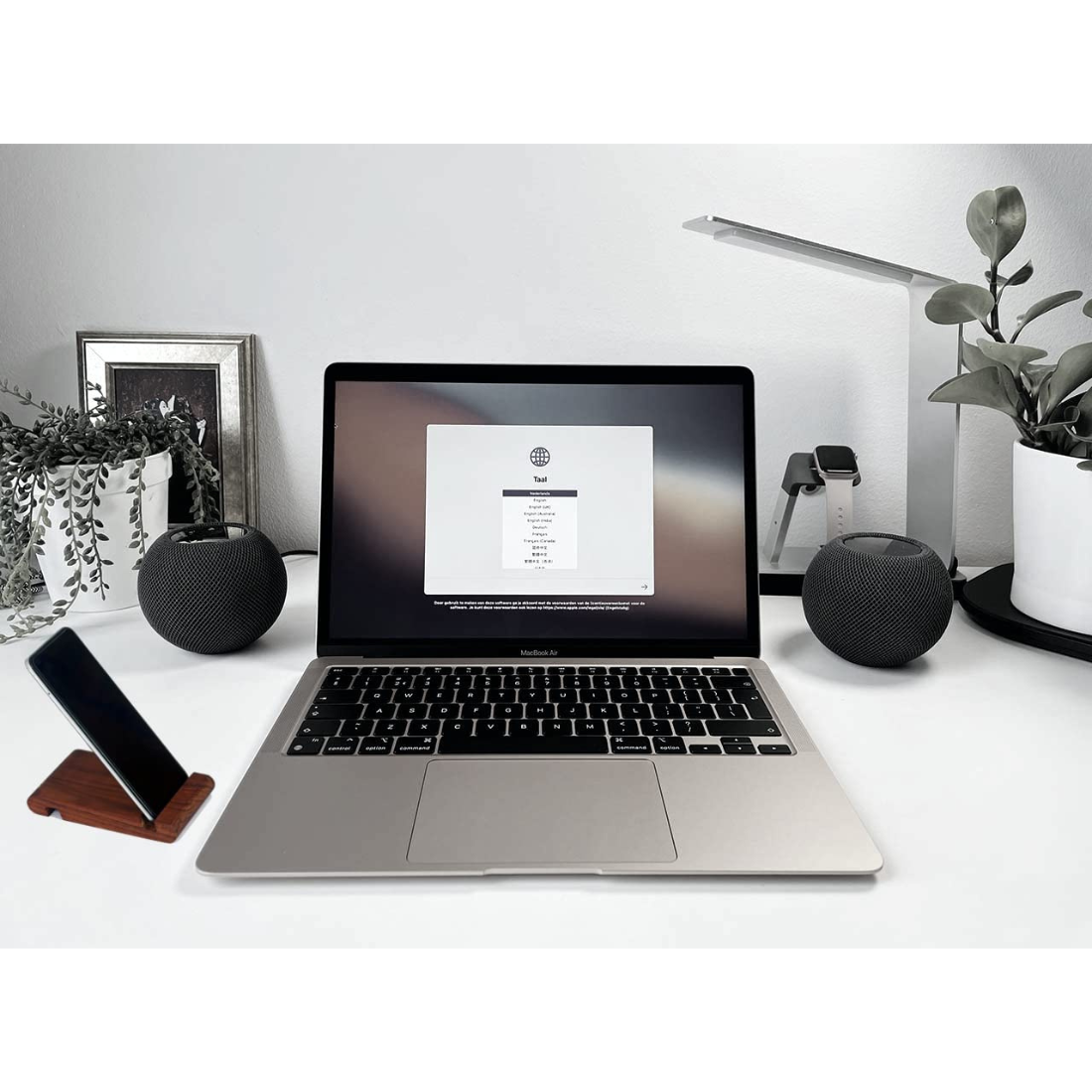 carpentray wooden mobile stand