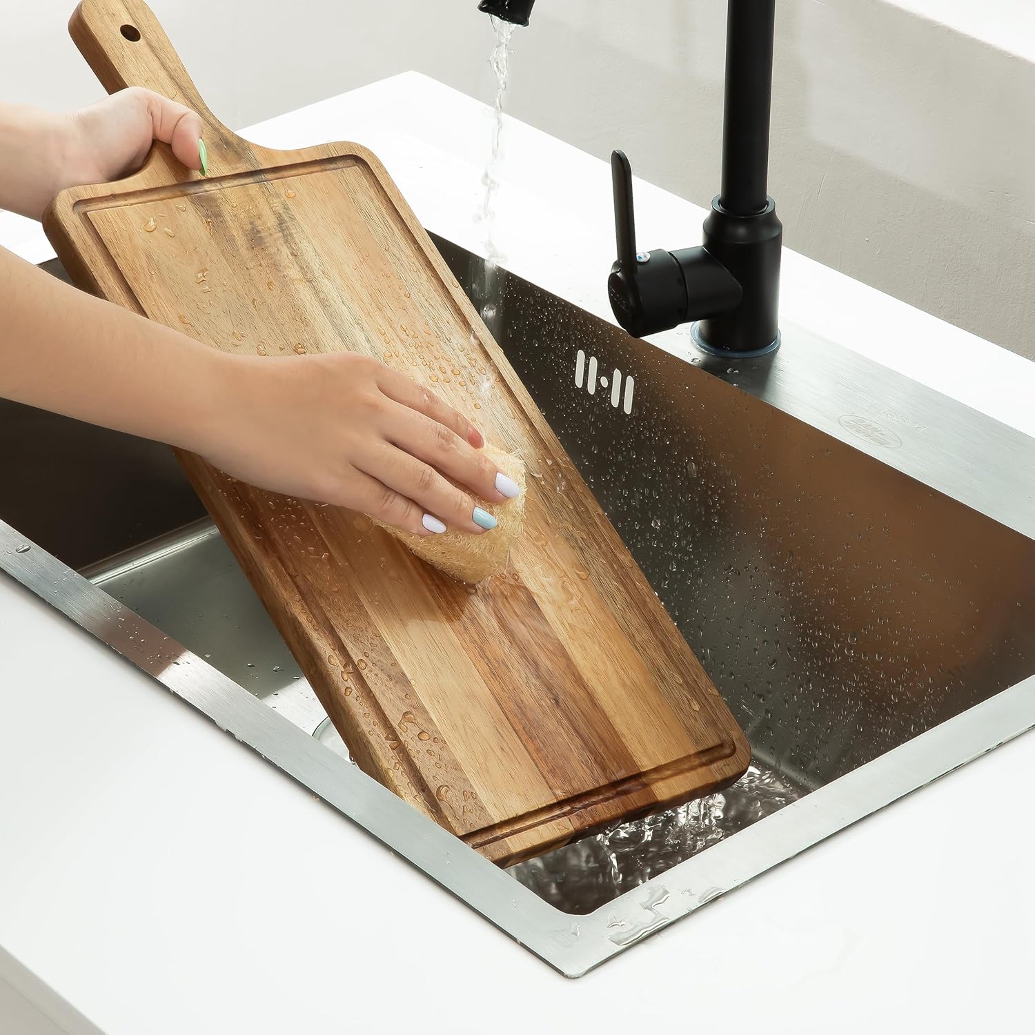 carpentray long wooden cutting board with handle