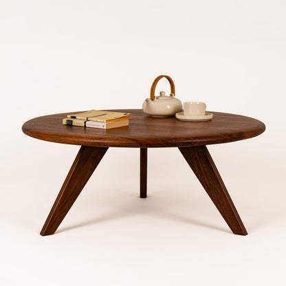 carpentray 30x30 inch round wooden coffee table